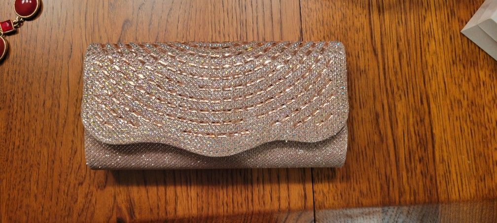 Clutch/Purse With Chain Strap