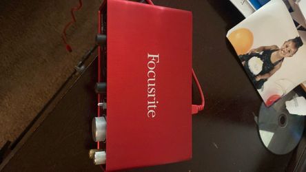 Focusrite scarlet 2i2