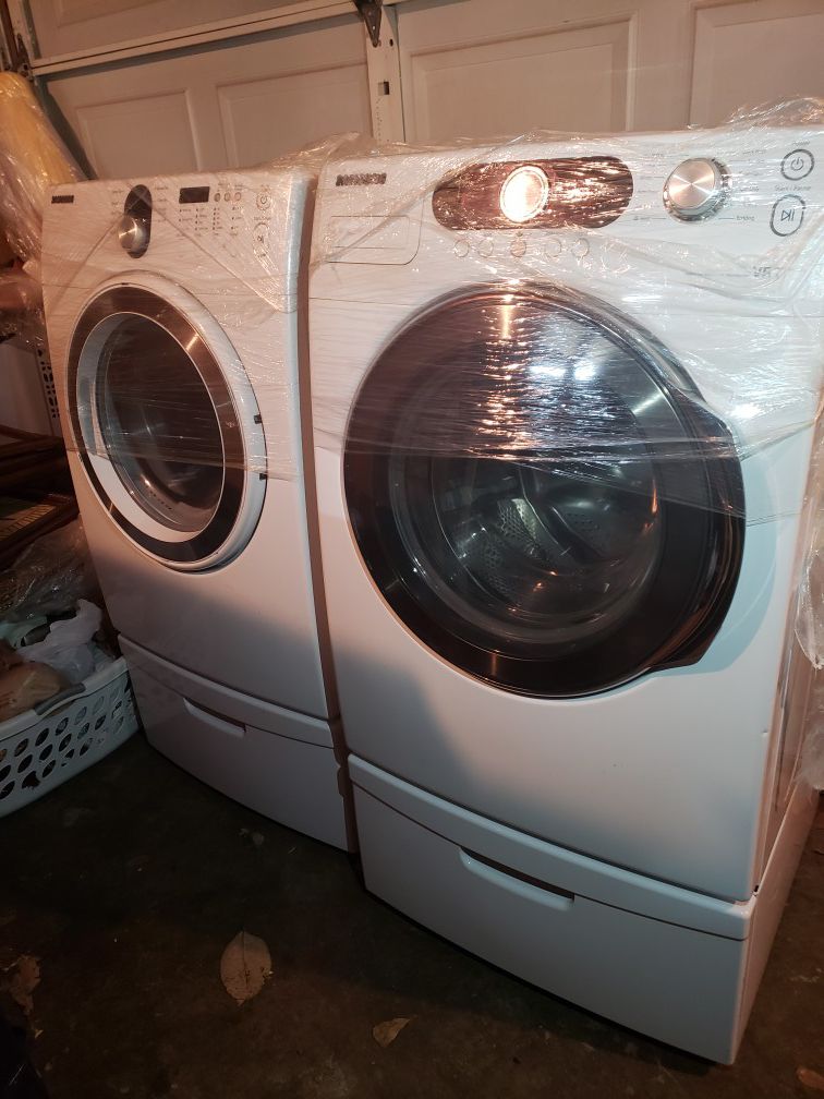 Samsung washer and dryer with pedestals can be stackable. Make offer for all