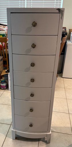 Tall Light Gray Dresser