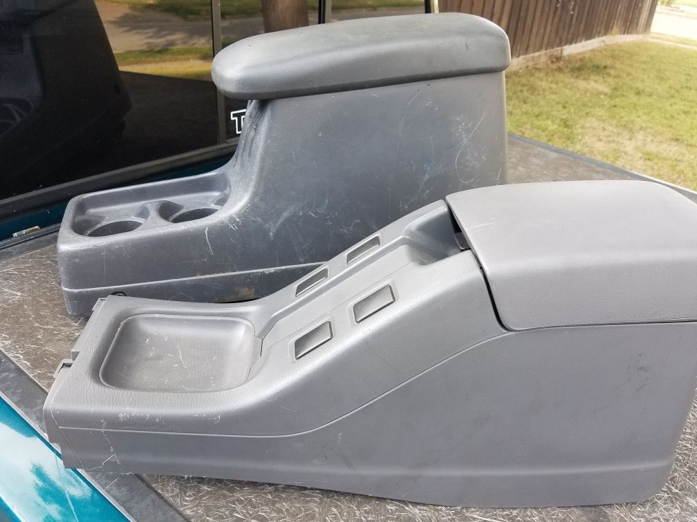 Nissan hardbody center console for Sale in Mesquite, TX OfferUp