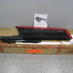 Roland AX-Edge 49-Key Keytar Shoulder Synthesizer Black