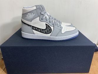 Authentic Nike Jordan 1 Dior Men’s Size 10 US 44 EU