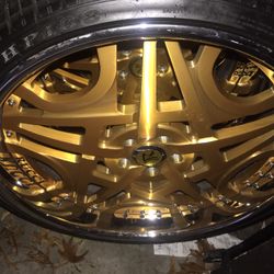 Rucci Wheels /steering wheel. 