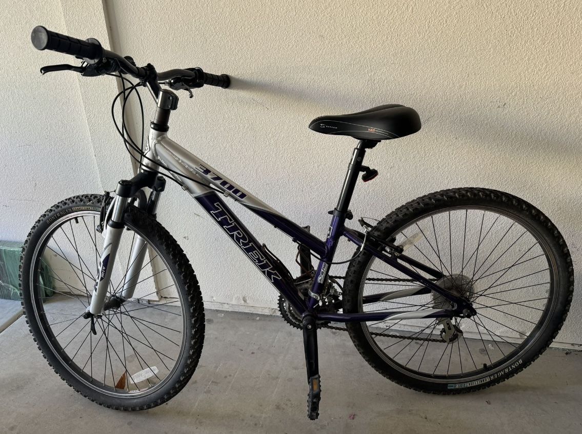 Trek 3700 Mountain Bike