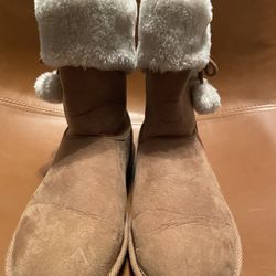 Girls Fur Boots