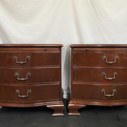 Vintage Baker Georgian Style End Tables / Night Stands (1980’s)