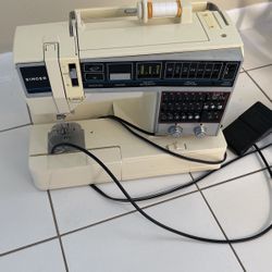 Singer Sewing Machine
