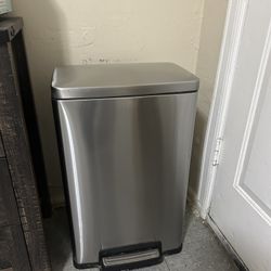 Stainless Steel Tall 13 Gallon Trash Can 