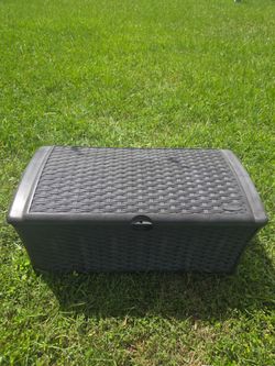 Java brown resin deck box