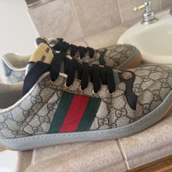 Gucci Men’s Shoes 10
