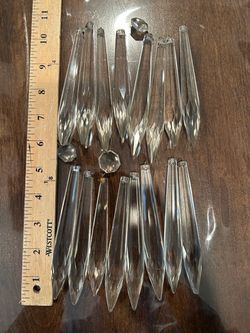 Spear shape year drops prisms