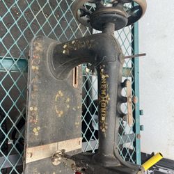 Singer Sewing Machine Repurpose Or Work 