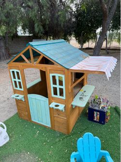 Outdoor play house