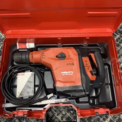 Hilti SDS-Max TE 70-ATC/AVR Gen 04 Electric Rotary Hammer Drill with Case