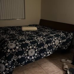 King Size Bed - Free