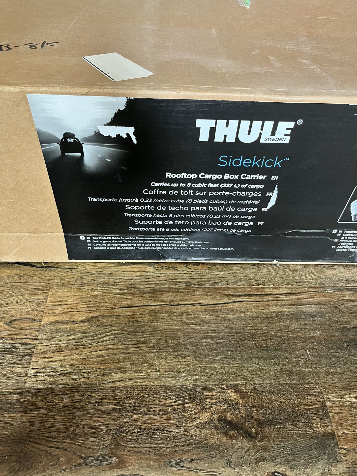Thule SideKick Rooftop Cargo Box