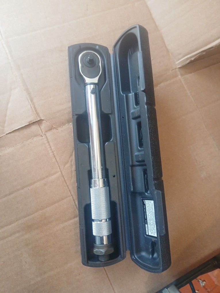 Pittsburgh 1/4 Torque Wrench 