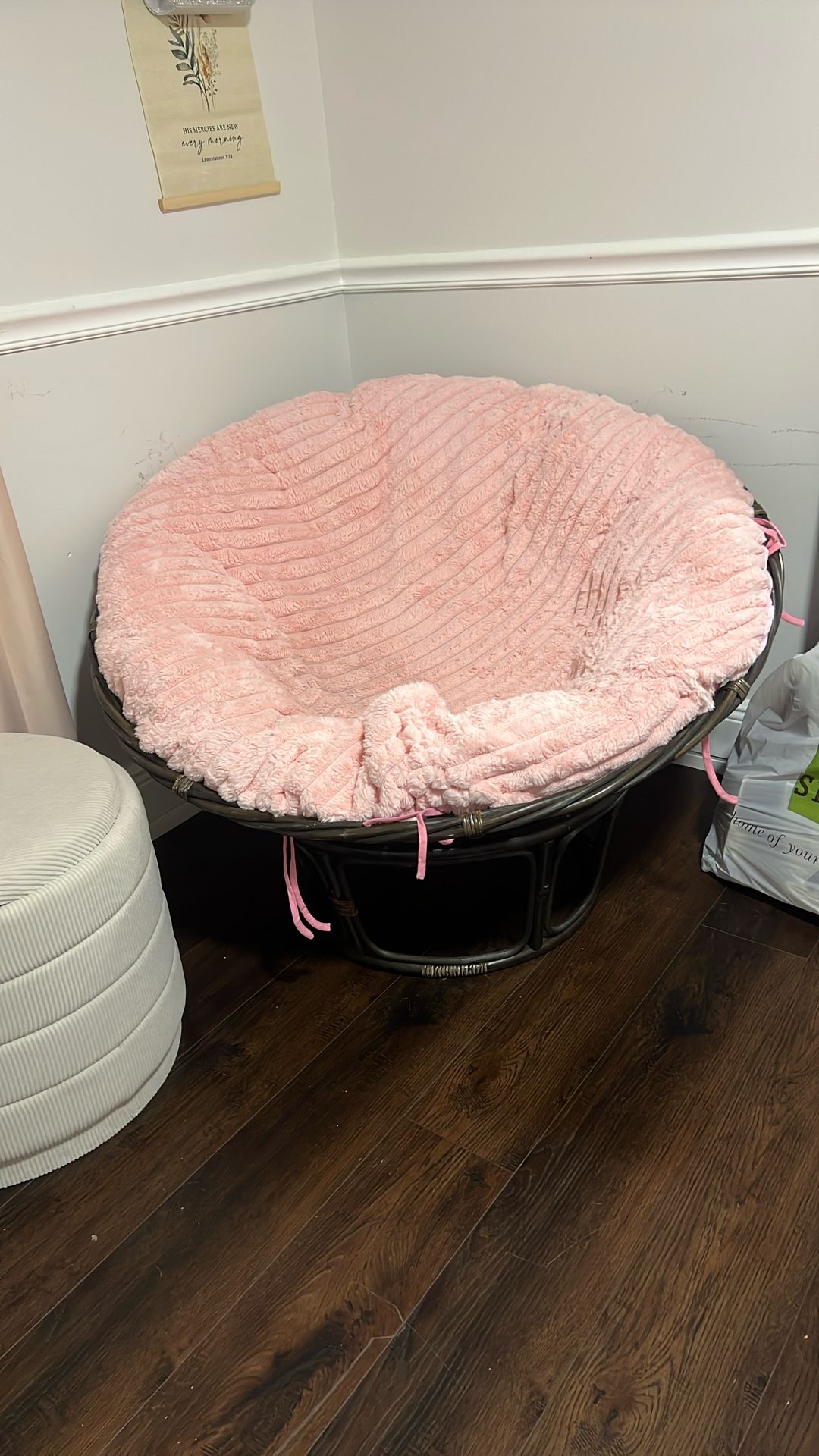 Papasan Chair