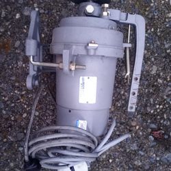 FETSEW Clutch Motor 115 Volt 2/5 Horsepower Sewing Machine Motor Excellent Condition. For Pick Up Fremont Seattle. No Low Ball Offers Please. No Trade