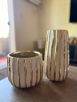 White and Gold Ceramic Vase Set of 2
