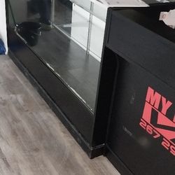 Display case for store