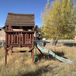 Backyard Play Set By Rainbow
