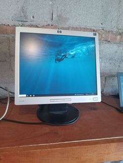 Hp L1706 Square Monitor Working Cheap