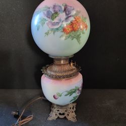 Antique Gone With The Wind Oil Lamp
