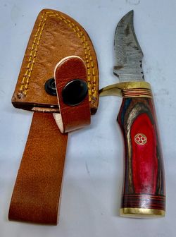 Fixed Blade Damascus 6” W Sheath Multi colored red & Brass handle