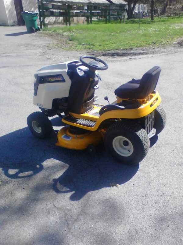 Cub Cadet LTX 1040 Automatic Ten speed bump 42 inch cut Deck! for Sale in Poughkeepsie, NY - OfferUp