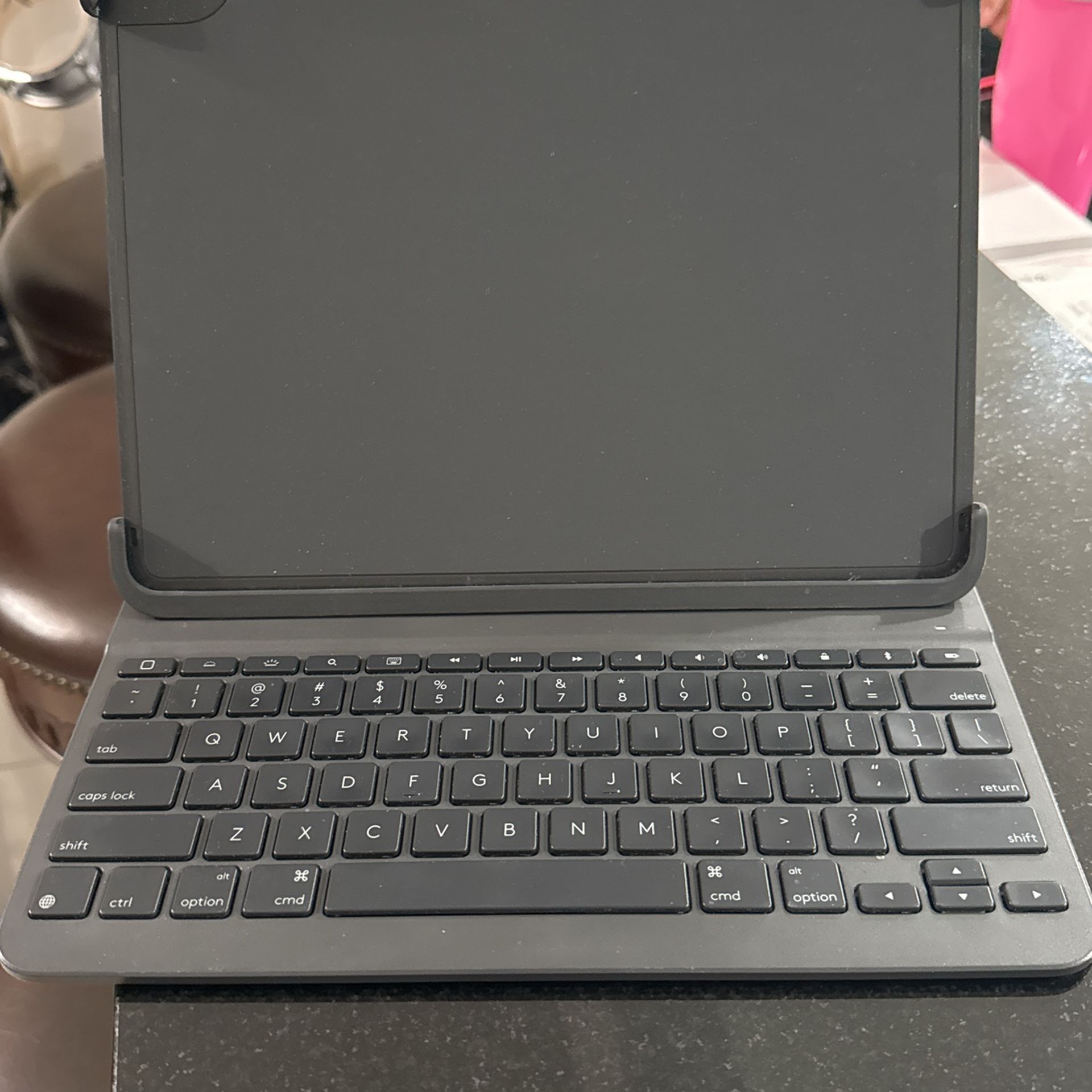 Logitech Slim Folio Pro