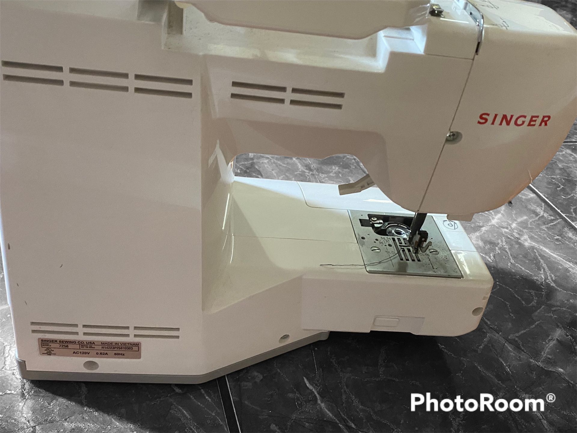 Singer Stylist Sewing Machine! for Sale in Longwood, FL OfferUp