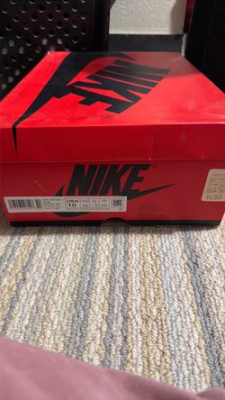 NIKE AIR JORDAN 1s