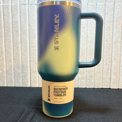 40 Oz Stanley W/ Flow State Lid