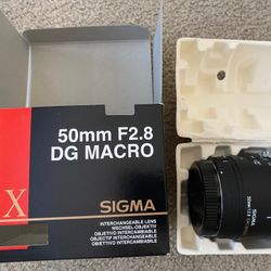 New Sigma 50mm f/2.8 EX DG Macro Lens For Canon 