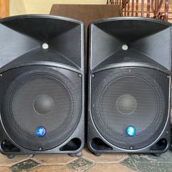 Mackie Speakers 