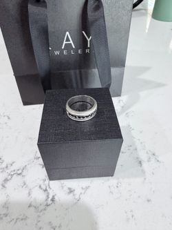 Men’s ring