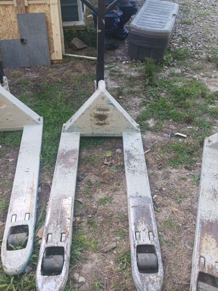Crown Pallet Jacks for Sale in Buford, GA OfferUp
