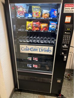 Vending Machine w/ Location
