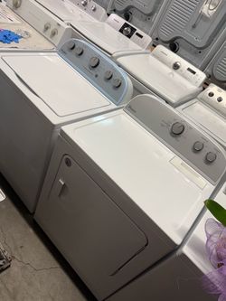 Whirlpool Washer and Dryer Set