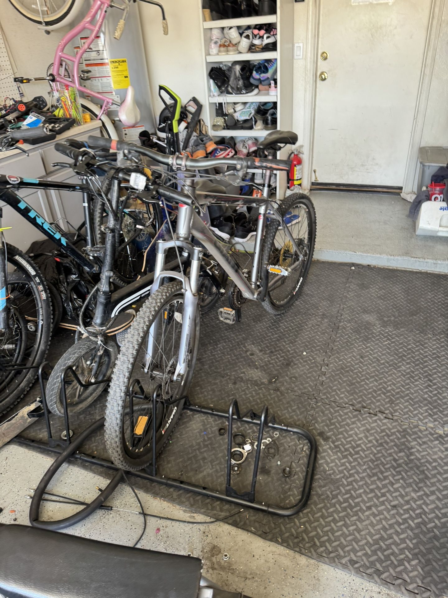 giant mountain bike