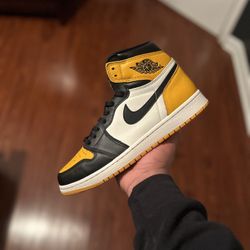 Jordan 1 Yellow Toe Sz 9.5 