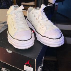 Designer Maison Mihara Yasuhiro Peterson Low White