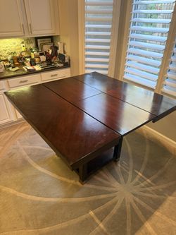 Kitchen Table- must Sell