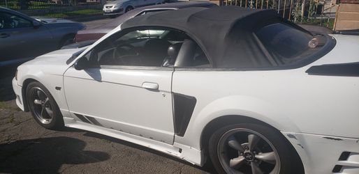 2003 Ford Mustang