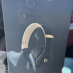 Brand New Beats Studio3 Wireless