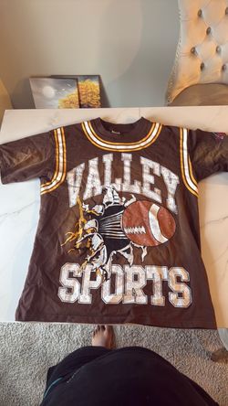 Graphic tee