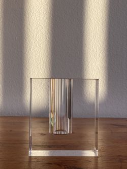 Modern Glass Vase with Suspended Cylinder – Minimalist Design  