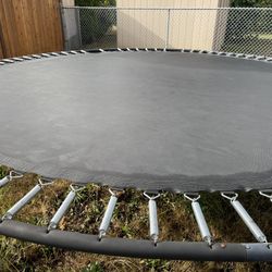 Trampoline FREE